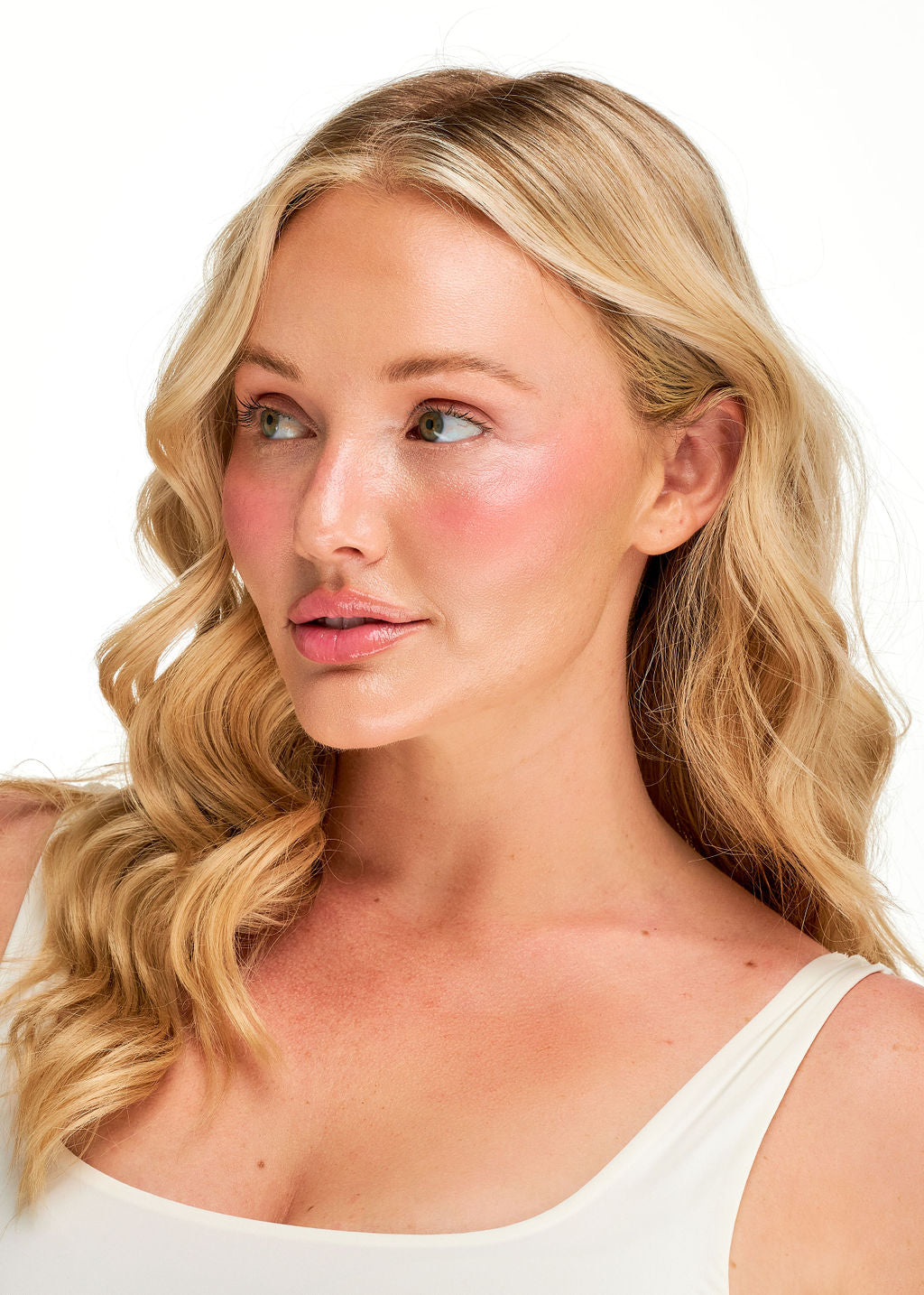 Blush
viral beauty product
blush for medium skin