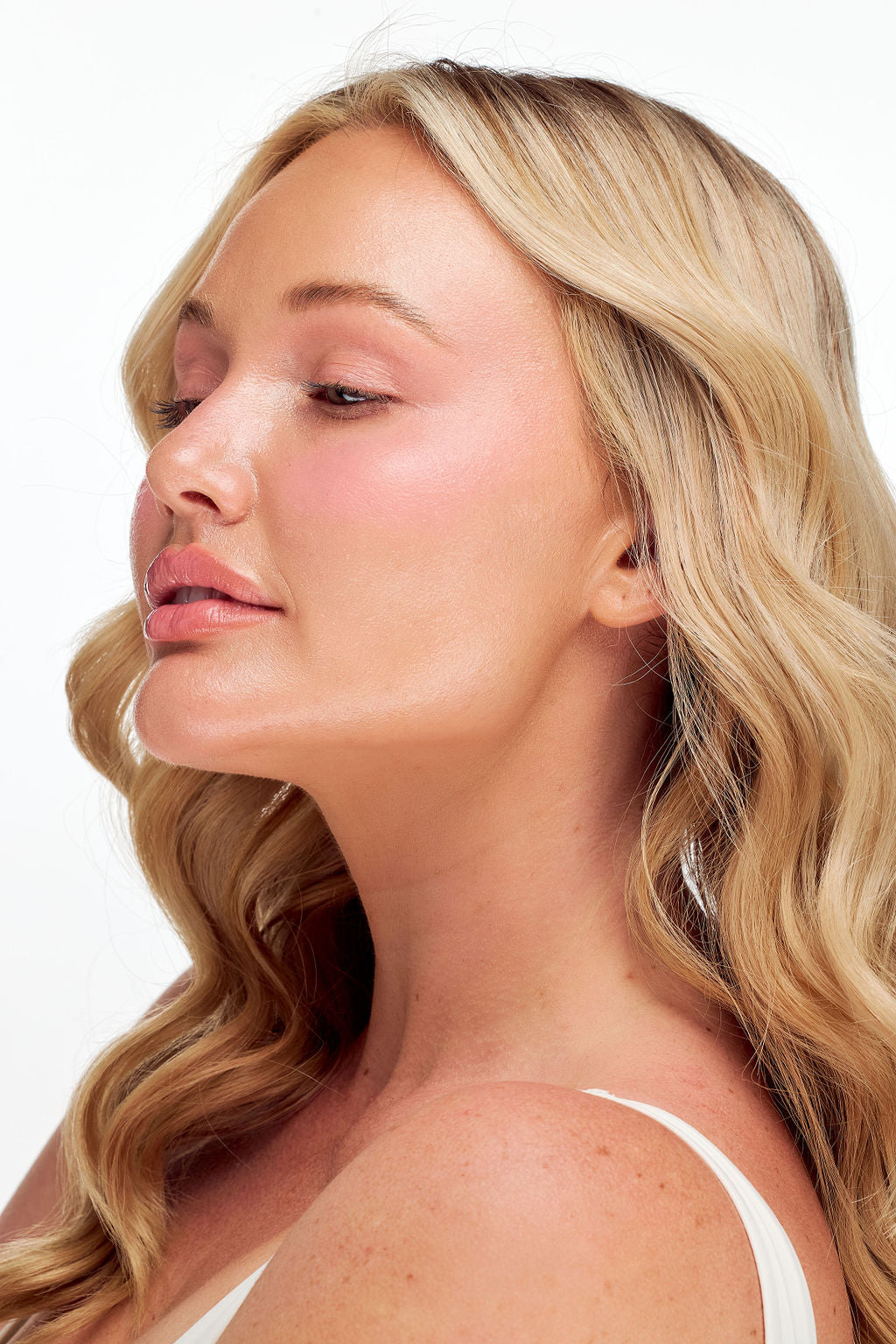 Blush
Complete Beauty Haus
glowy blush finish